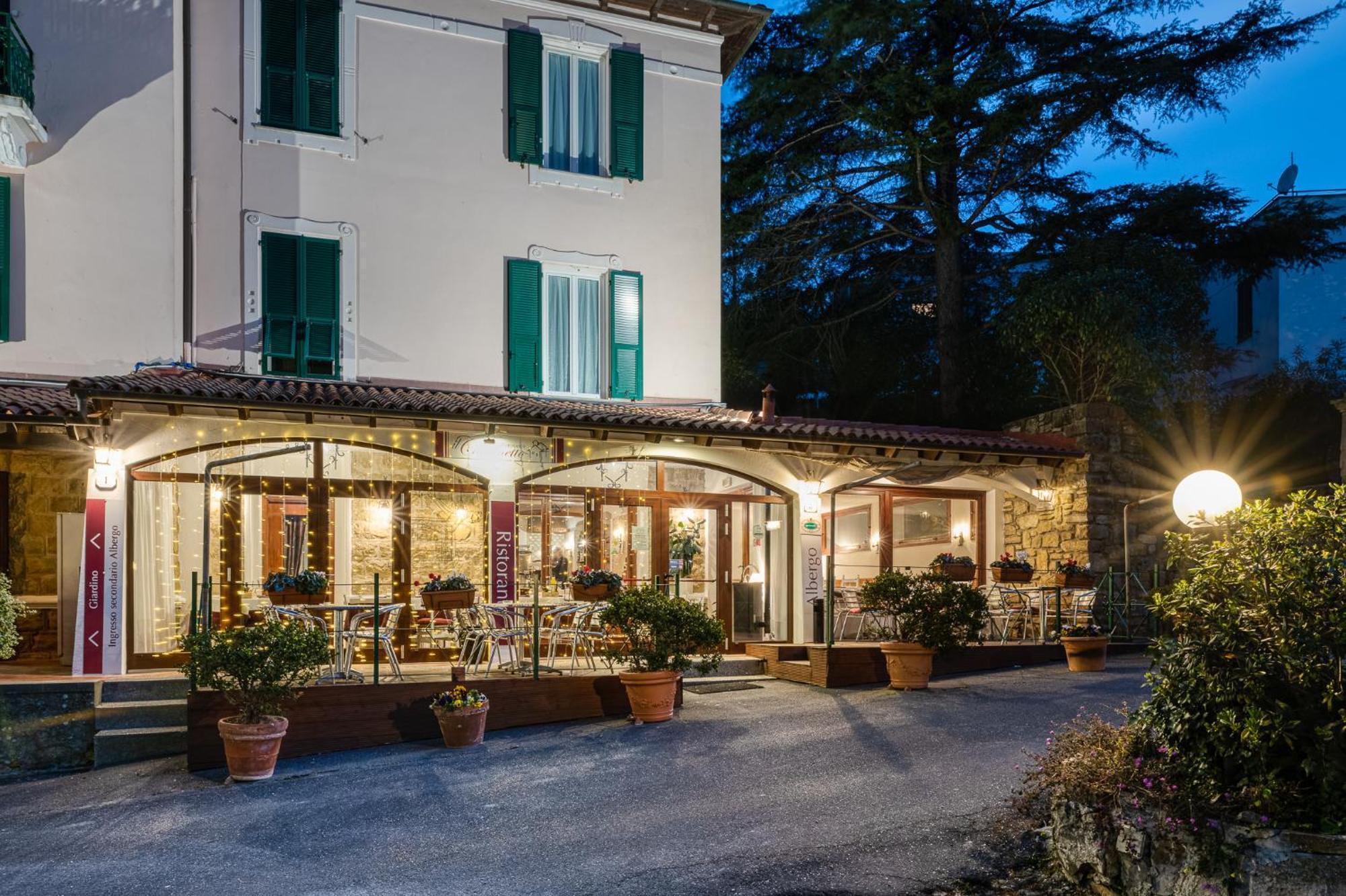 Hotel Ristorante Il Caminetto Diano Marina Ngoại thất bức ảnh