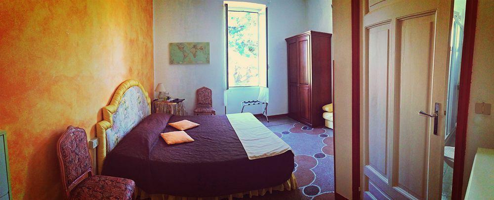 Hotel Ristorante Il Caminetto Diano Marina Ngoại thất bức ảnh