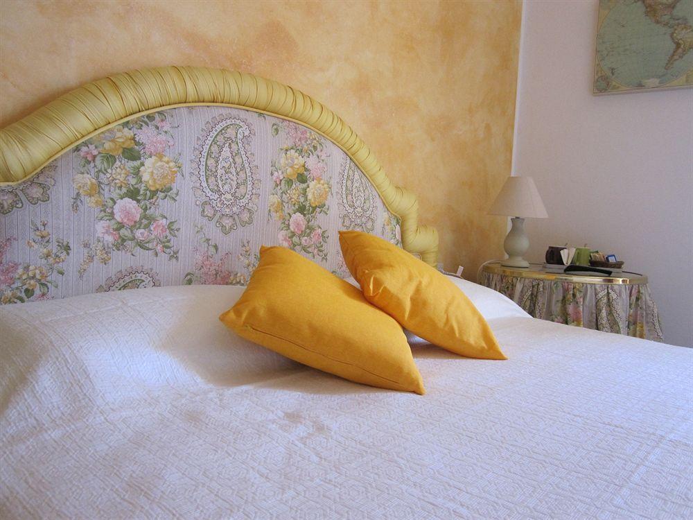 Hotel Ristorante Il Caminetto Diano Marina Ngoại thất bức ảnh